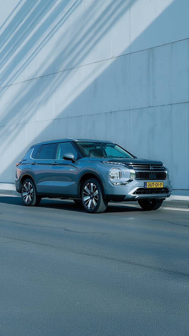 2025 Mitsubishi Outlander PHEV